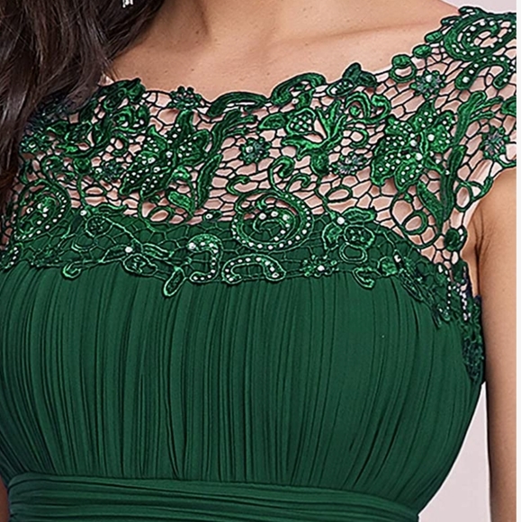 Womens Cap Sleeve Lace Neckline Ruched Bust Evening Gown Size 6 - Picture 5 of 11